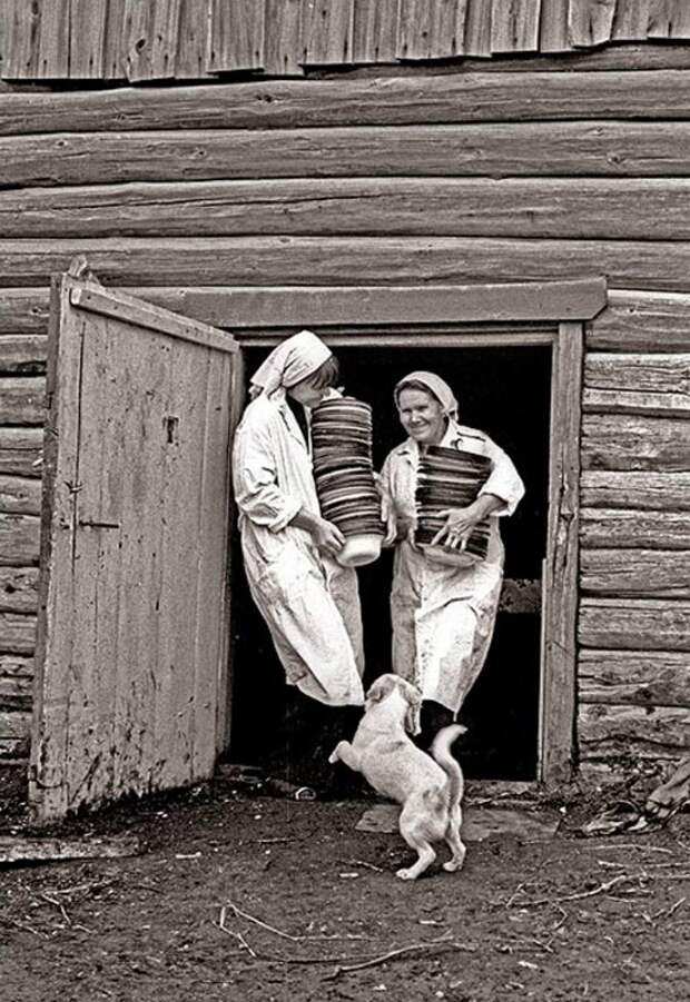СТРАНА, КОТОРУЮ В 1991 ГОДУ РАЗРУШИЛИ ЭЛЬЦИНЫ, ГАРБЕРЫ, ЧУБАЙСЫ И ДРУГИЕ ЖИДЫ!