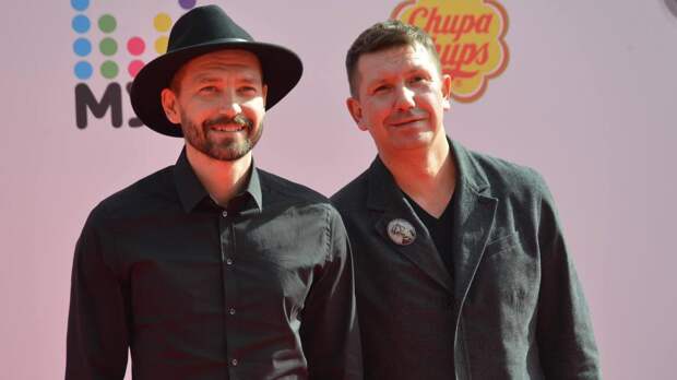 «Гонорары растут, а заказов нет»: Uma2rman остались без новогодних корпоративов