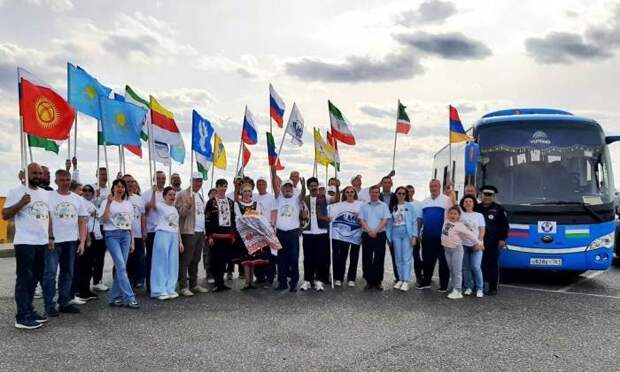В Астраханской области встретили участников международного автопробега дорожников