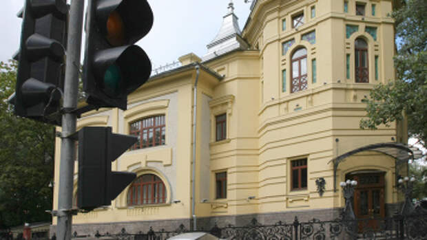 Здание головного офиса ОАО Мечел в Москве. Архивное фото