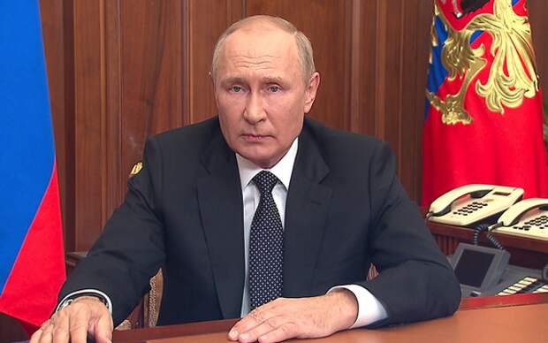 Президент России утвердил поправки о военной службе
