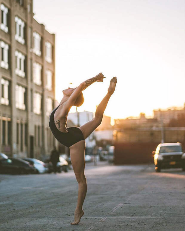 Артисты балета на улицах Нью-Йорка в фотографиях Омара Роблеса