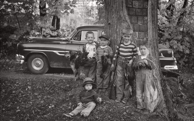 Развлечения детей в 1950-х годах на старых снимках