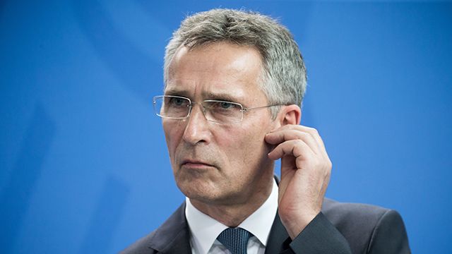 Между генсеком НАТО и российскими дипломатами произошла публичная словесная дуэль Генсек НАТО обвинил Москву в подрыве стабильности отношений между Россией и альянсом, в свою очередь в российском МИД заявили, что всех вовремя проинформировали.