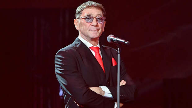 «Не было ни удивления, ни драмы»: почему громкий роман Григория Лепса с молодой Авророй оказался лишь спектаклем