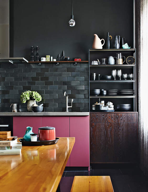 Кухня черного цвета в интерьере