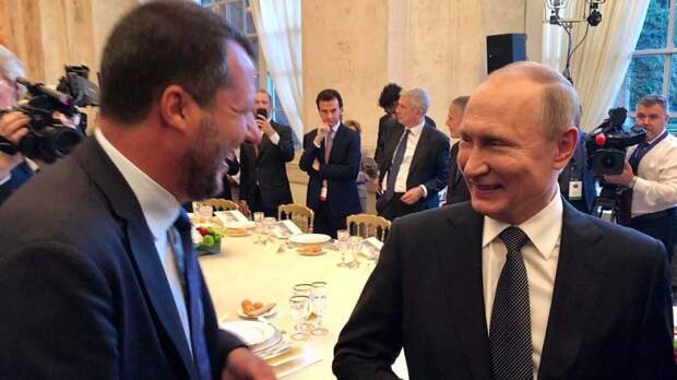 Вице-премьер Италии назвал Путина человеком, который оставит след в истории