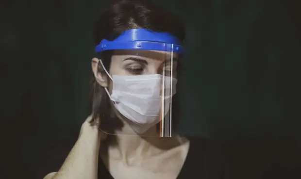 Ученые Университета Лестера заявили, что женщины реже полностью излечиваются от COVID-19