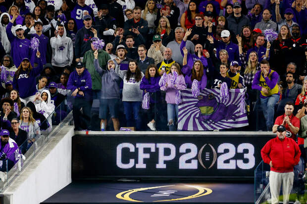 TCU fans watching national championship