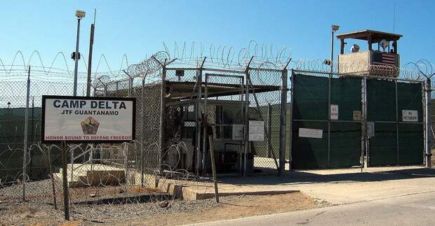 1417012017_1280px-camp_delta_guantanamo_bay_cuba.jpg