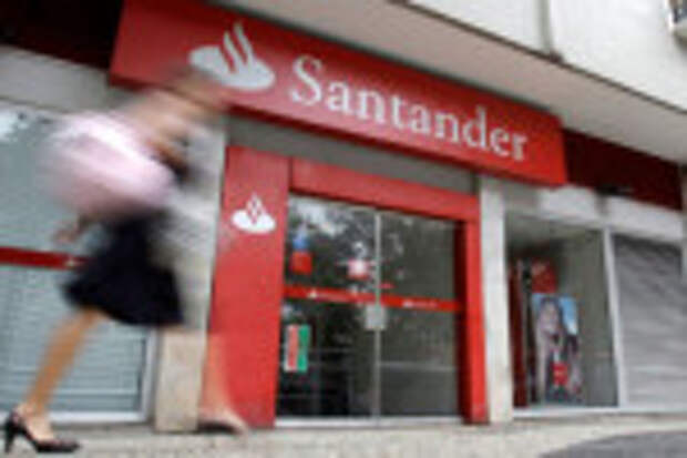 Santander получил 2,07 млрд евро чистой прибыли во 2 кв