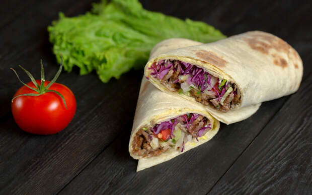 Гастроэнтеролог Кашух назвала простые правила приготовления полезной шаурмы