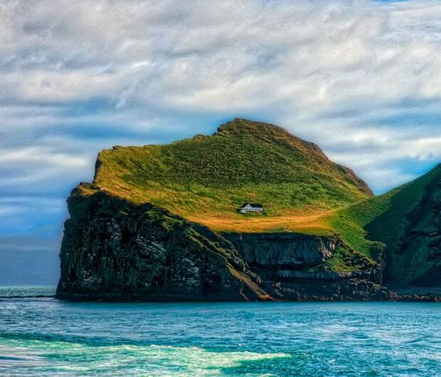 одинокий домик на исландском острове (6)