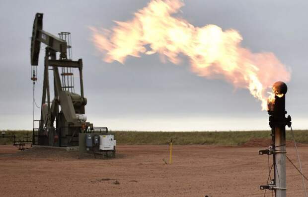 Евросоюз определился со сроком отказа от нефти из России Евросоюз определился со сроком отказа от нефти из России