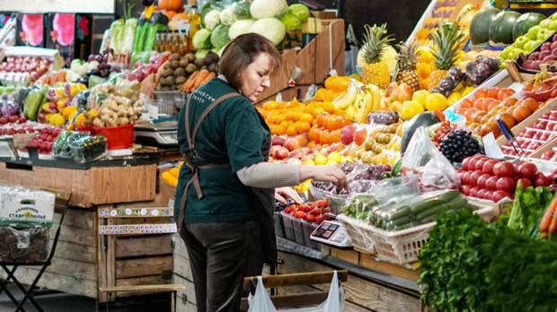 В Госдуме возмутились ценами на ягоды в России
