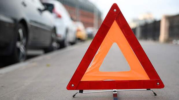 На внешней стороне МКАД произошло ДТП с участием автомобилей и грузовиков