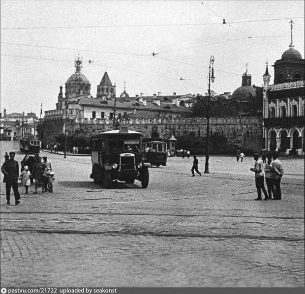 Необычные фотографии Москвы 1920-х, а также главные события десятилетия