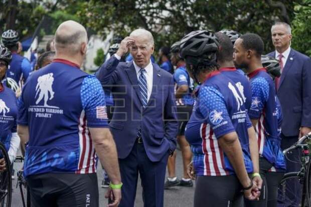 EEUU ARMAS - Biden subraya su decepción por el fallo que amplía el derecho a portar armas
