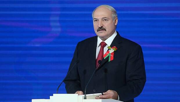 Лукашенко поздравил лидеров стран СНГ с Днем Победы