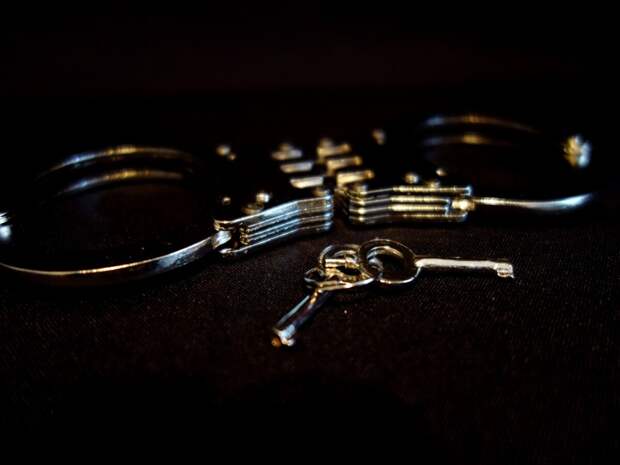 В Кузбассе задержали постоялицу гостиницы за пьяный дебош