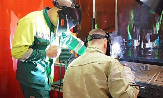 Выпускники-девятиклассники Архангельской области массово выбирают СПО