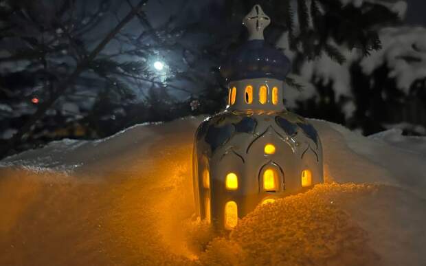 В храмах Рязани 15 февраля освятят свечи в Сретение Господне