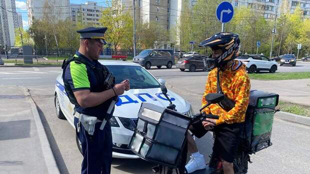 Госавтоинспекция Москвы анонсировала рейд на самокатчиков