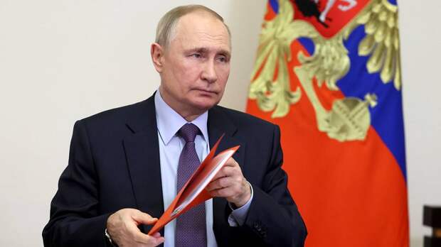 «Очень здорово»: в Совфеде оценили указ Путина о борьбе с иностранной лексикой