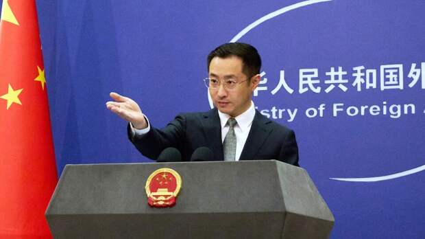 МИД Китая призвал НАТО переосмыслить свои действия в украинском конфликте