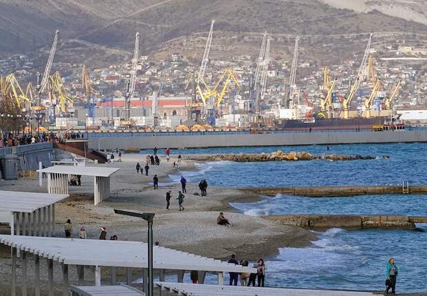 Морозы добрались до берегов Черного моря