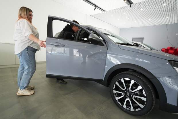 Стало известно отношение россиян к крупным покупкам