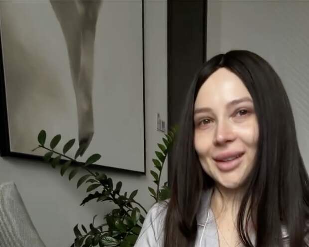 Онкобольная блогерша Лерчек снялась в парике с младшим сыном