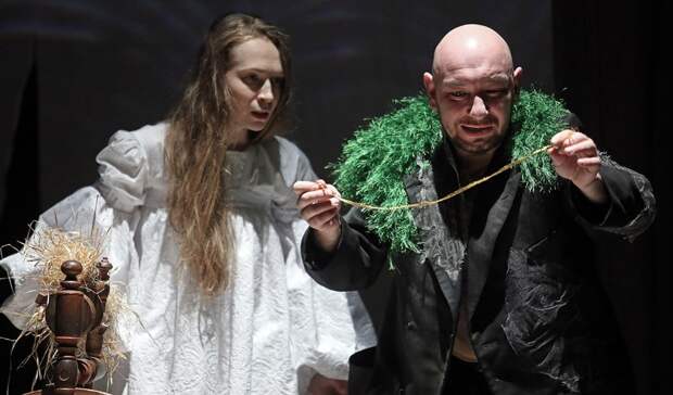 То ещё сокровище: надо ли бедной девушке выходить за принца, знают во Владивостоке