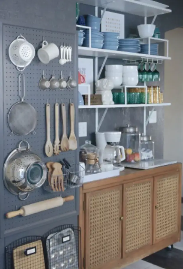 10 шикарных идей для хранения, которые отлично подойдут для маленькой кухни