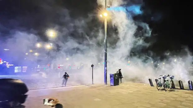 "Ни Макрон, ни Ле Пен — революция!" Чем закончились выборы во Франции