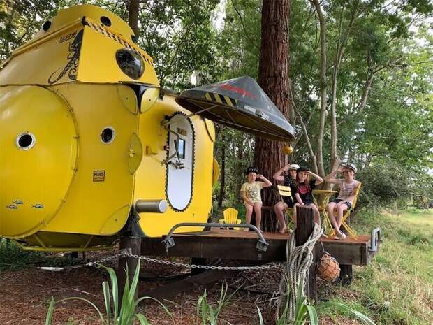 В новозеландском лесу выросла собственная Yellow Submarine В новозеландском лесу выросла собственная Yellow Submarine
