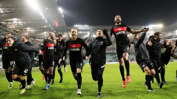 Федун поздравил болельщиков «Спартака» с выходом в плей-офф Лиги Европы