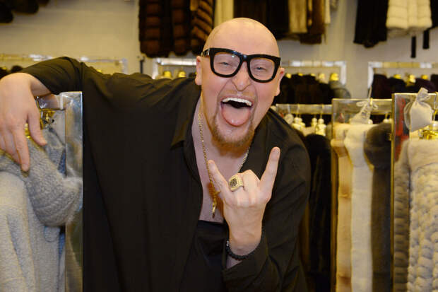 Певец Шура заявил, что может эпатировать только на корпоративах