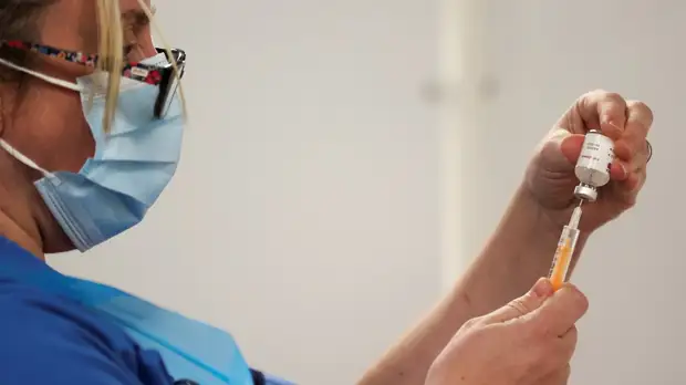 В Британии рассказали о ходе вакцинации от коронавируса