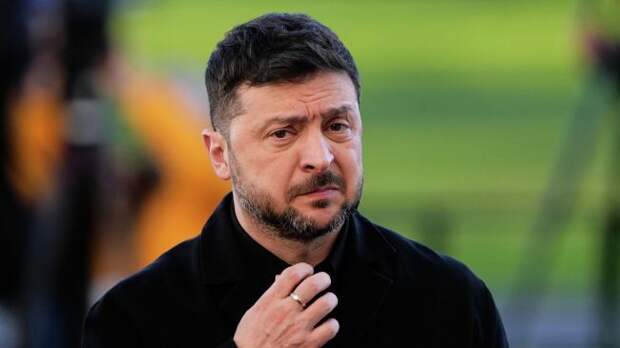 Зеленский запаниковал после атаки БПЛА на резиденцию Путина