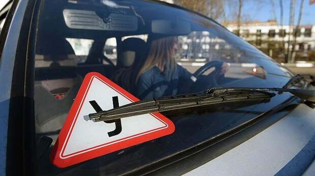 Какие опасные ошибки могут допускать начинающие водители?/ Фото: kommersant.ru