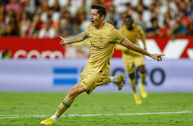 Левандовски идет в «Барселоне» по графику Роналду! Главные цифры футбольного уик-энда