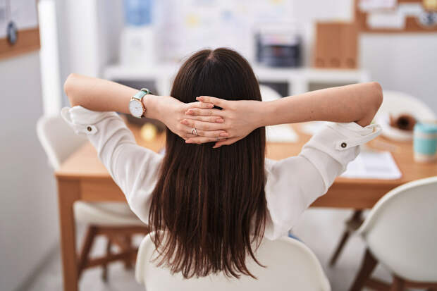 SuperJob: в январе россияне отработают 120 часов