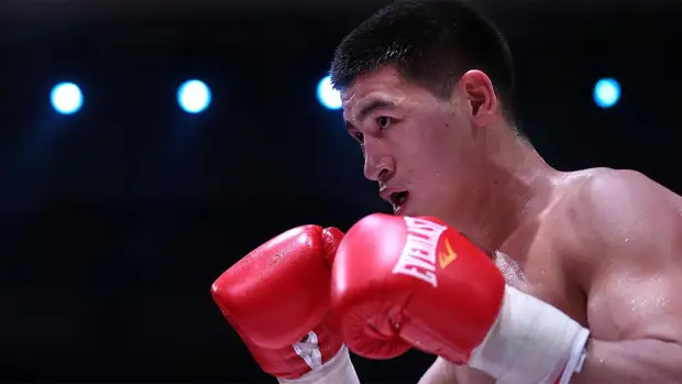 Российский боксер Бивол рассказал о влиянии актера Джеки Чана на свою карьеру