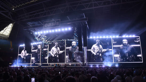 «Было невероятно»: группа Oasis сыграла первый концерт после воссоединения