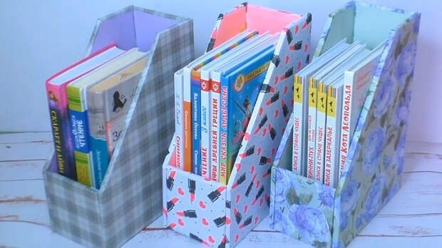 Применила упаковочную бумагу и старый гофрированный картон. чтобы сделать функциональные органайзеры для дома.