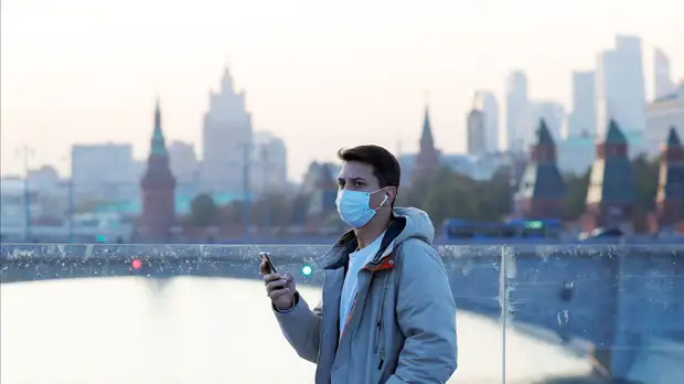 «Пока удаётся избежать сценария с тотальным закрытием всего и вся»: в Москве продлили ряд ограничений из-за COVID-19