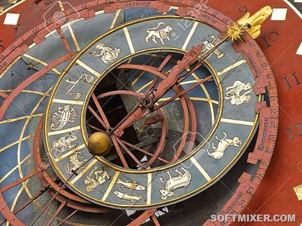 14396833-Famous-Zytglogge-zodiacal-clock-in-Bern-Switzerland-Stock-Photo