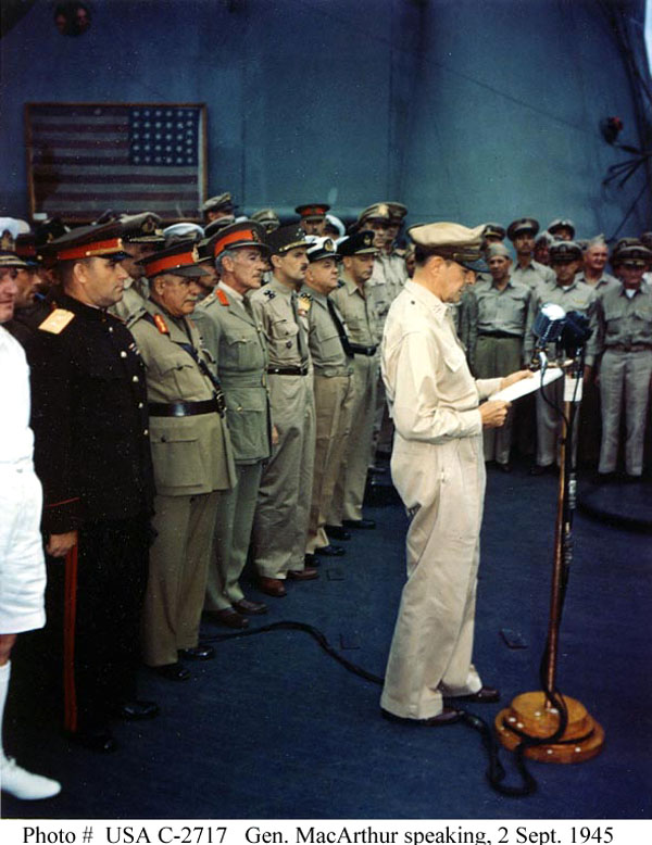 2 сентября 1945 года. Токийский залив. Воздушный парад и капитуляция