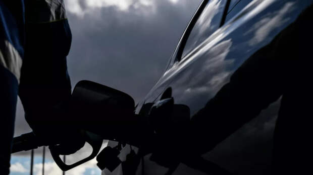 В США допустили, что цены на бензин в 2026 году не вернутся к прежним